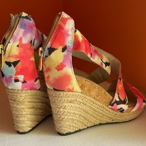 Adrienne Vittadini strappy Floral wedges only worn once!